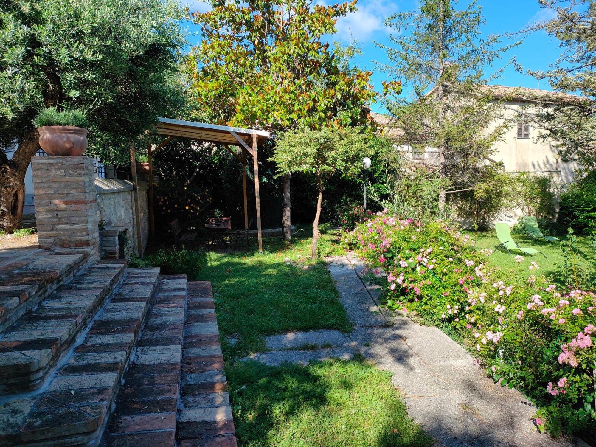 La Panoramica Apartman Avenale Kültér fotó